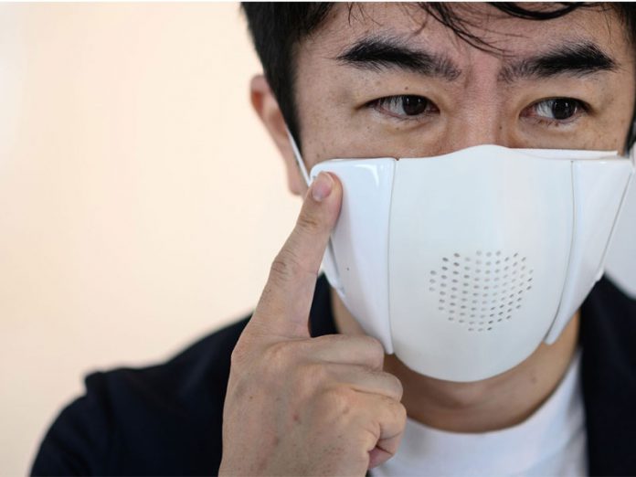 ماسک پیشرفته برای پیشگیری از ابتلا به کرونا ویروس | ماسک تصفیه هوا | ماسک مترجم و ماسک مانیتور تیم اطلاعات پزشکی طب لاین