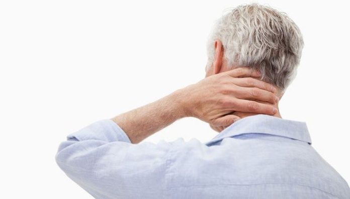 آرتروز گردن در سالمندان-سالمند-علائم آرتروز گردن-درمان خانگی آرتروز گردن-فیزیوتراپی-پرستاری