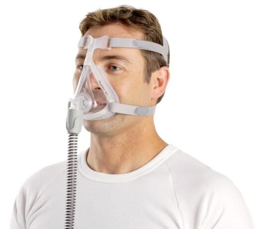 گروه آموزشی پزشکی پرستاری طب لاین24-کاربرد و روش استفاده ماسک اکسیژن در درمان بیماری های ریه و آپنه خواب